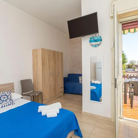 Da Pina E Lu جيارديني ناكسوس